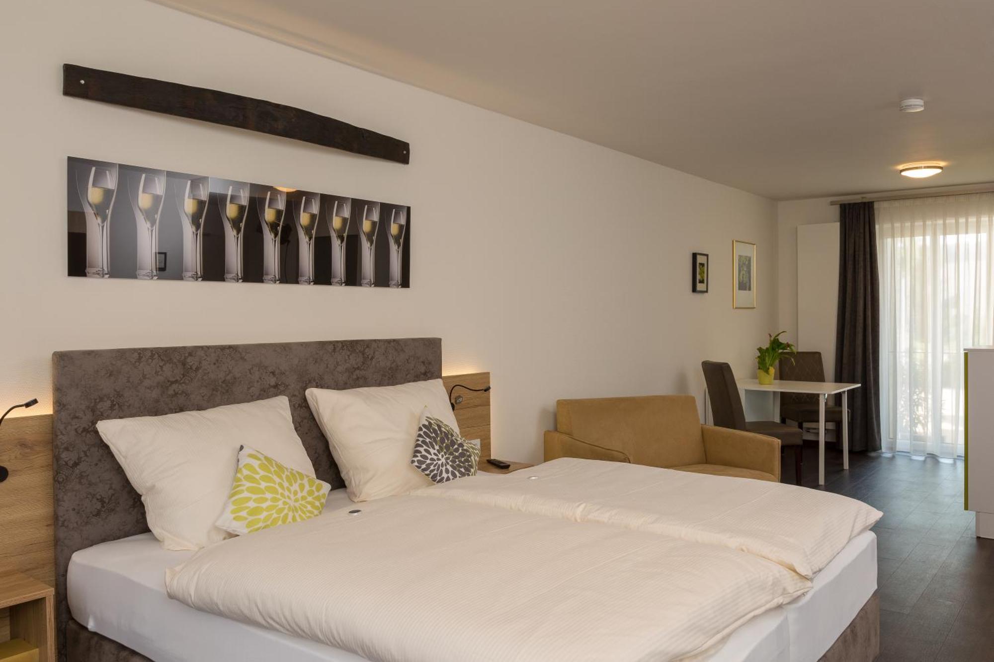 Weinhotel Ayler Kupp Chambre photo